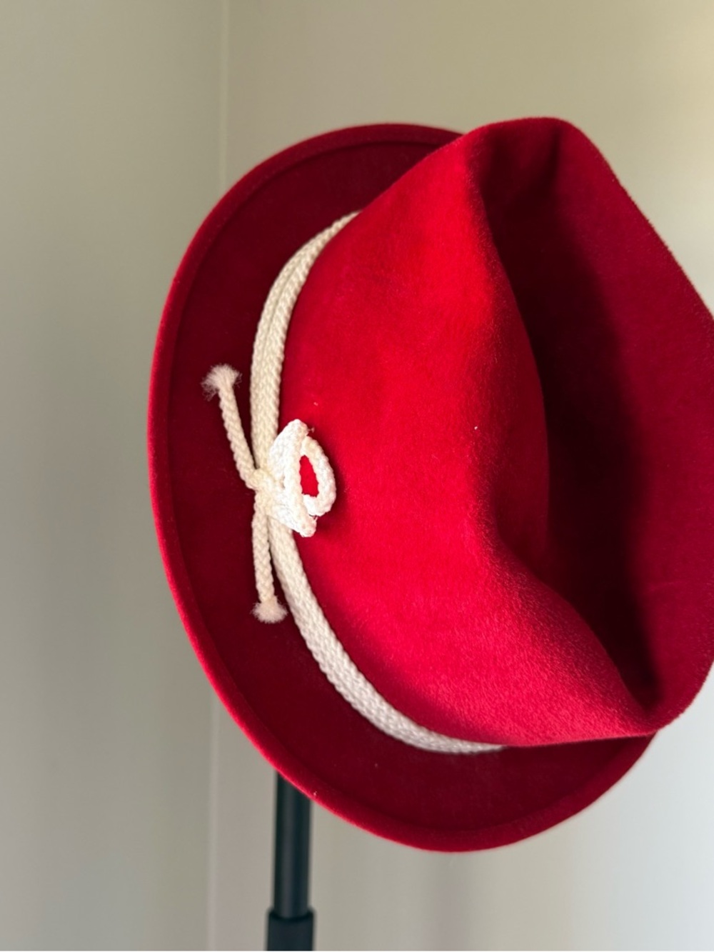 Vintage Red Fur Felt Fedora Hat Western Rope Band Eden & Co Size M/L Vintage